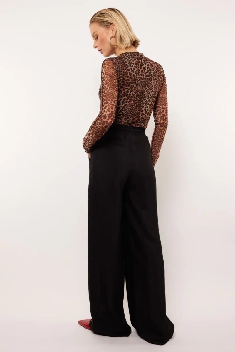 Fluresk Leslie Pants Zwart – Broeken van Fluresk, kleur XS, maat | JoAnnco