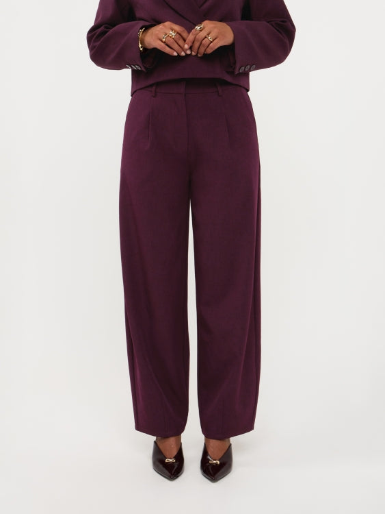 Broek in aubergine | Ydence Blythe | Jo&Co Club