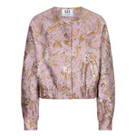 Productfoto roze jacquard bomberjack Jules – abstract goud-zilver patroon en drukknopen | Jo&Co Club