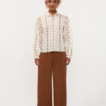 Broek in camel | Ydence Geneve | Jo&Co Club