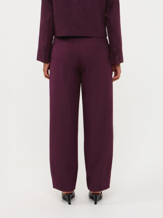 Broek in aubergine | Ydence Blythe | Jo&Co Club