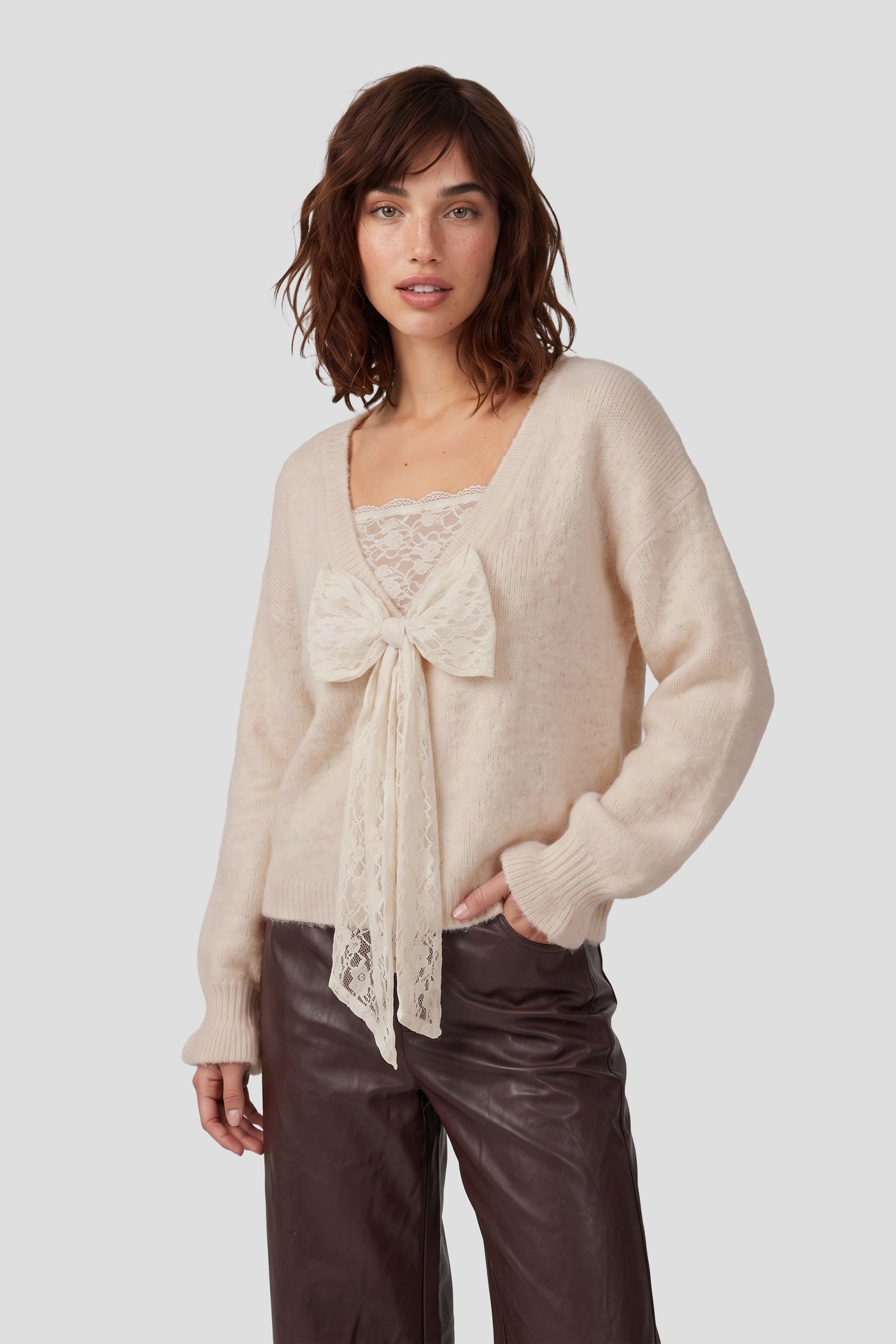 Fluresk Caia knit sweater in wood ash | Jo&Co Club