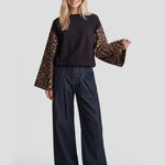 Fluresk Liana sweater in black/light camel | Jo&Co Club