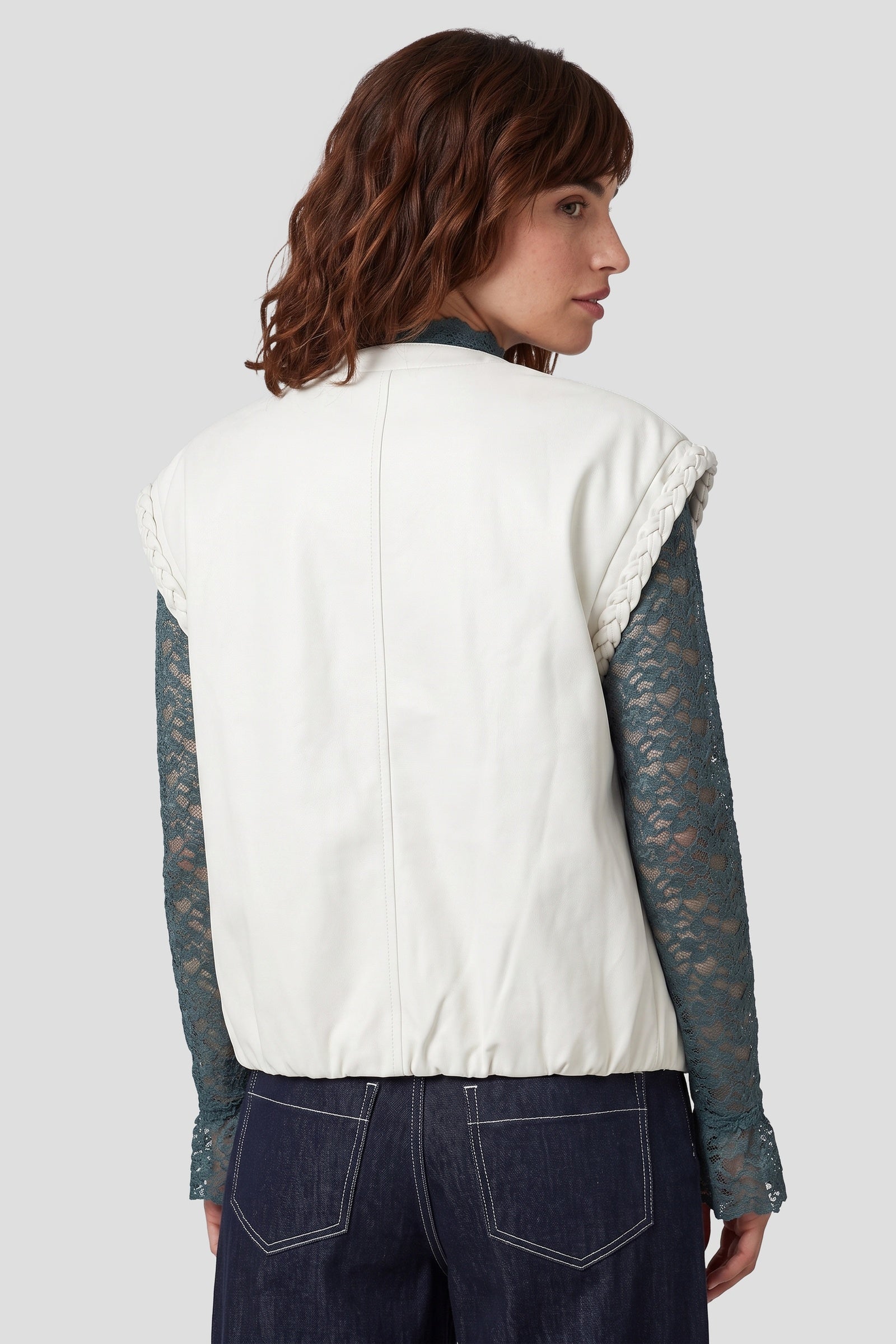 Fluresk Fauve gilet in wood ash | Jo&Co Club