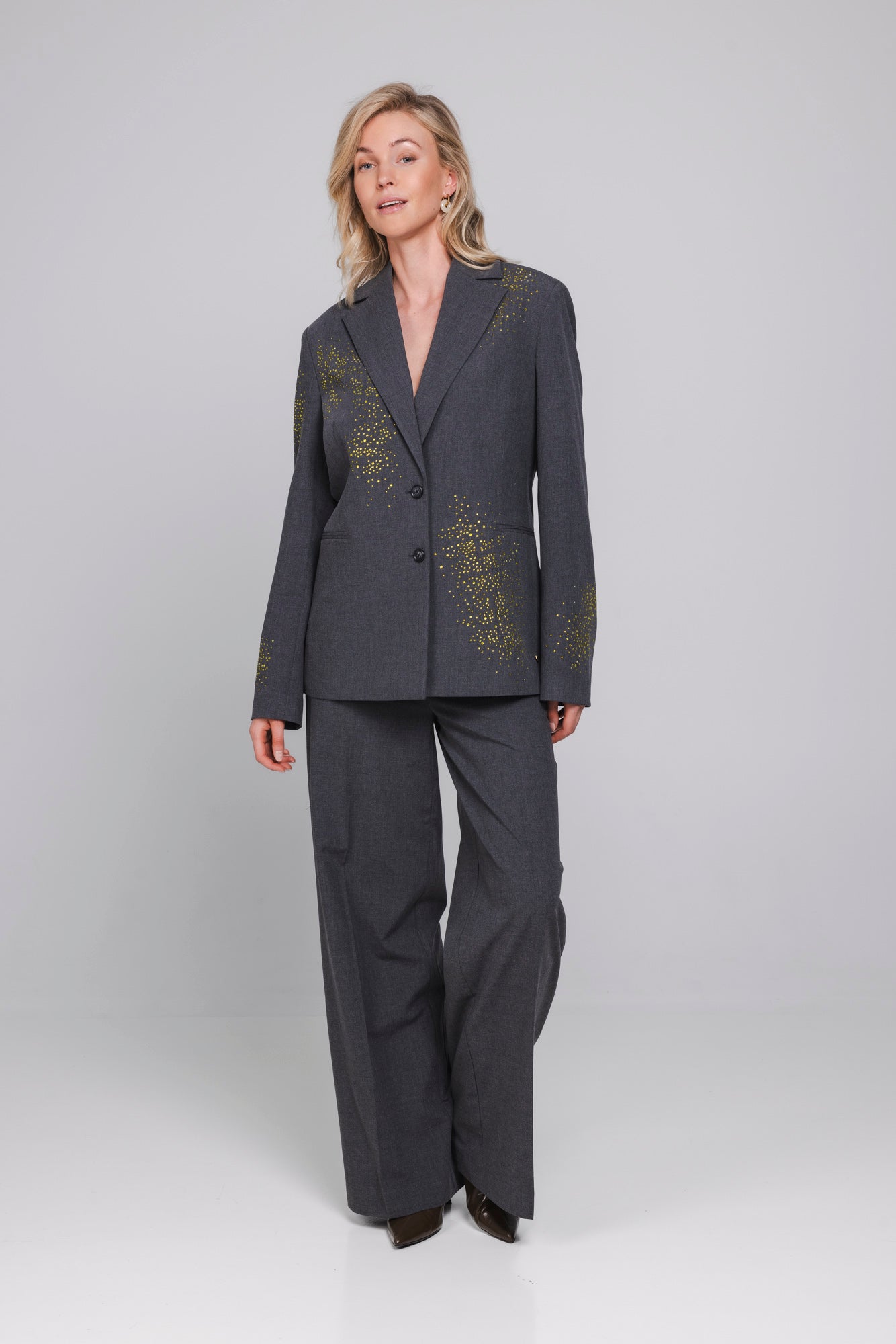 Accentil Nene blazer in lizard grey | Jo&Co Club