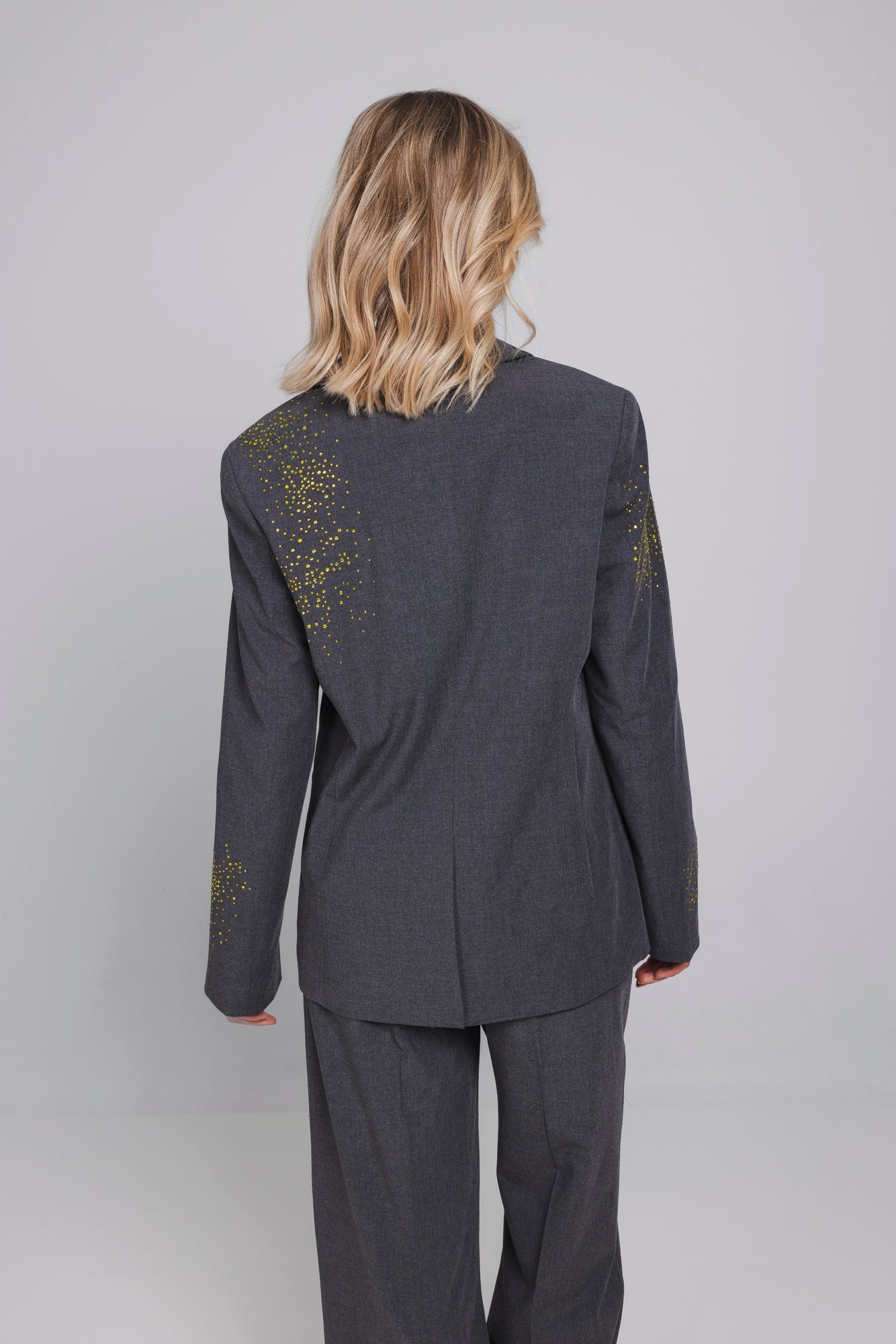 Accentil Nene blazer in lizard grey | Jo&Co Club