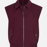 Productfoto van de voorkant van het danielle gilet van ydence in burgundy met rits aan de voorkant.