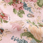 Detailopname van de stof van een jasje in roze | Ydence Calisto | Jo&Co Club