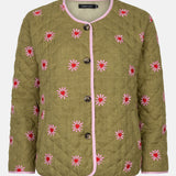 Productfoto van het robylin jacket van ydence in een groene kleur met rode en roze hartjes.