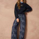Broeken Inoa - Denim Patchwork Mid Blue – wijde broek met patchwork print | Jo&Co Club