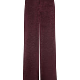 Vrijstaande productfoto van een broek in pruim op een witte achtergrond | Ydence Cecilia | Jo&Co Club