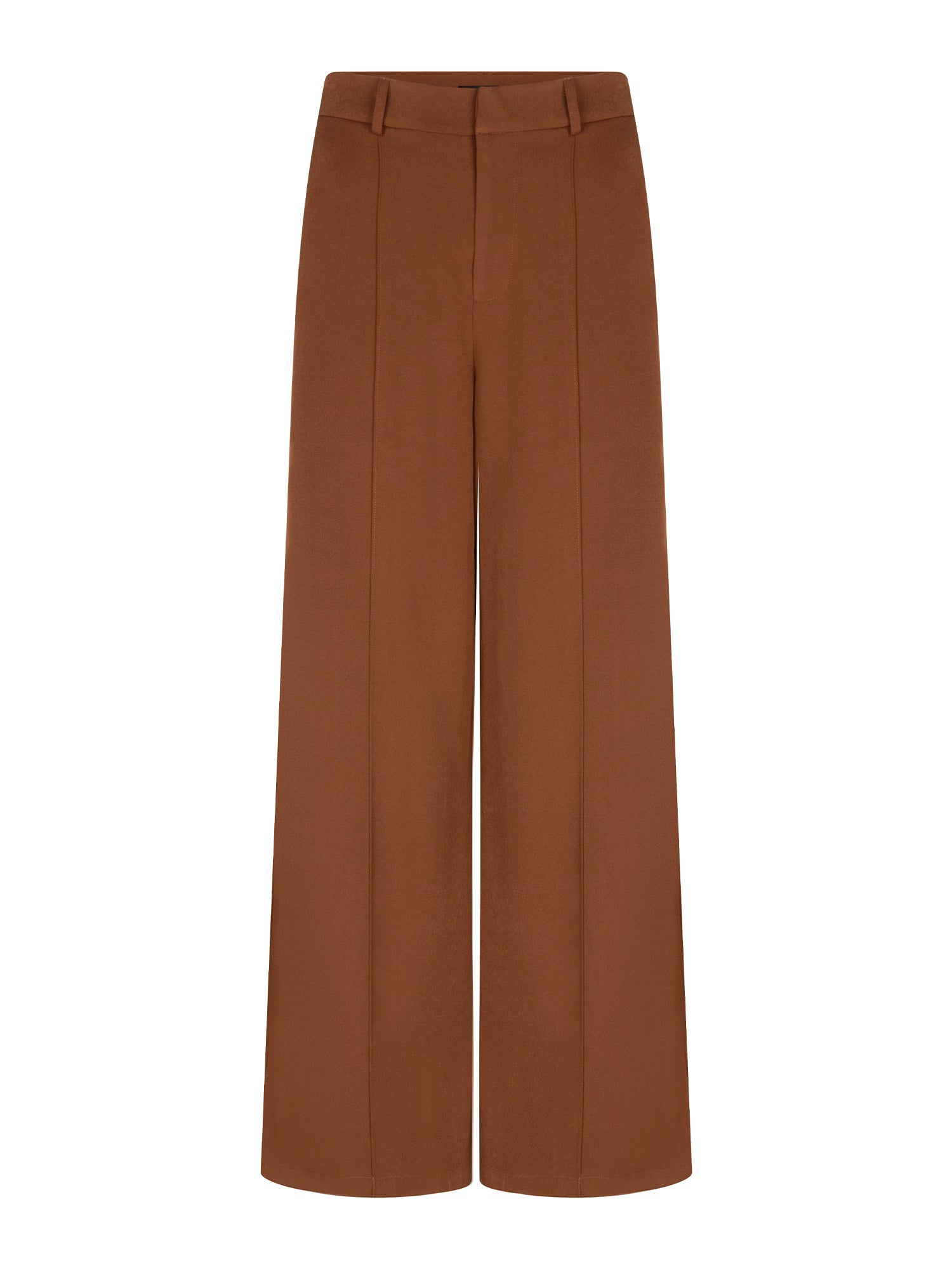 Vrijstaande productfoto van een broek in camel op een witte achtergrond | Ydence Geneve | Jo&Co Club