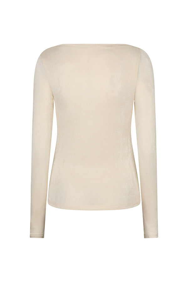 Dit is een productfoto van de achterkant van een aansluitende top | Lofty Manner Ilen - Draped Neck Basic | Jo&Co Club
