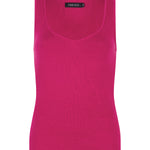 Fuchsia knitted top Lenny van Ydence met V-hals en aangesloten pasvorm – zomerse basic.