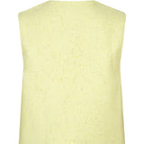Achteraanzicht van het Amanda gilet van Ydence in zachte gele bouclé, clean design met rechte pasvorm.