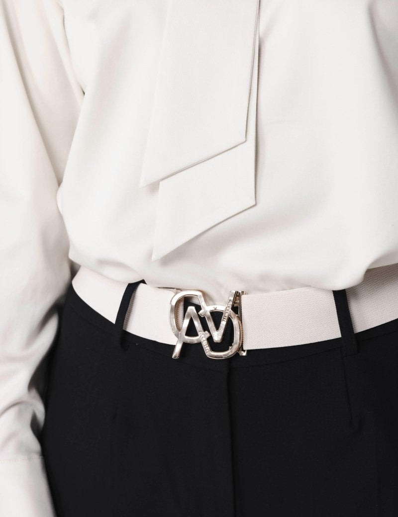 Accentil bar belt in off white met gouden sluiting