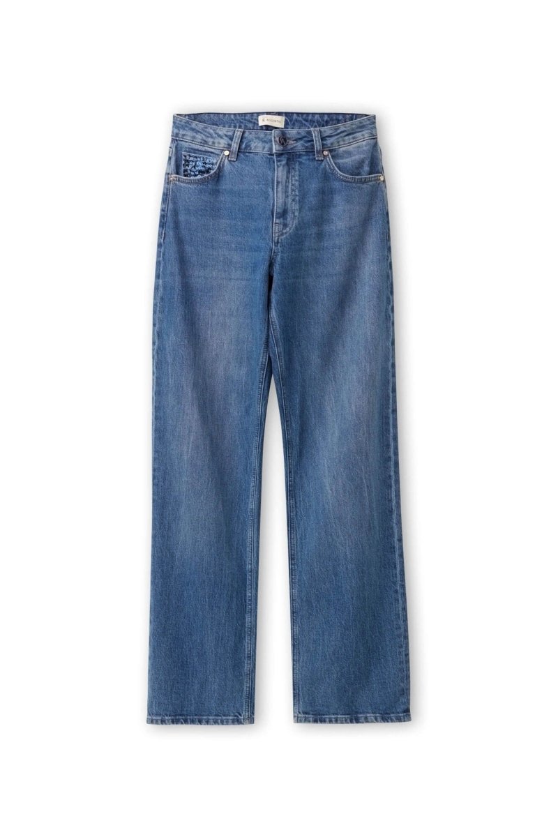 Productfoto straight jeans Accentil Avelin in denim | Jo&Co Club
