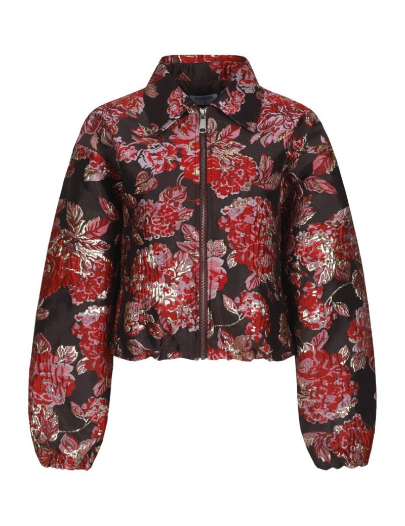 Brokaat jasje Fluresk Jady – kort met rits, pofmouwen en rood-roze bloemen met goud op zwart | Jo&Co Club