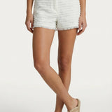 Short wit – Witte short met gerafelde textuur en franje-zoom | Jo&Co Club