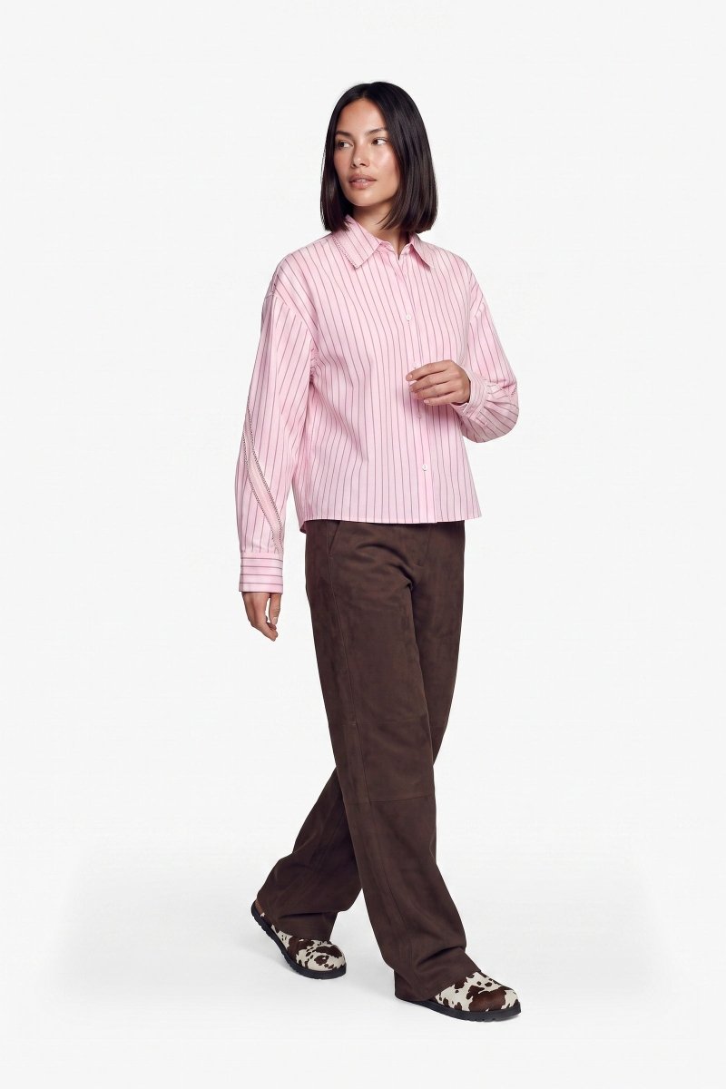 Donkerbruine suedine broek met rechte pijpen, vooraanzicht | Fluresk Claris pants | Jo&Co Club