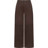 Donkerbruine suedine broek met rechte pijpen, productfoto | Fluresk Claris pants | Jo&Co Club