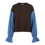 Bruine sweater met blauwe colourblock-mouwen, productfoto | Fluresk Eli sweater | Jo&Co Club