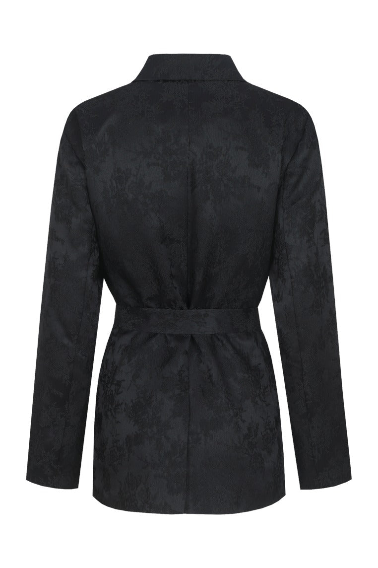 Achterkant jacquard blazer Fluresk Veda met ceintuur | Jo&Co Club
