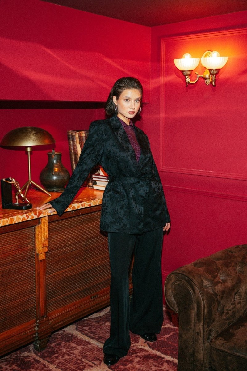 Campagnebeeld Fluresk winter 2026: jacquard broek Fluresk Marly | Jo&Co Club