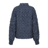 Donkerblauwe blouse met franjestructuur, productfoto achterzijde | Fluresk Kris blouse | Jo&Co Club