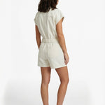 Playsuit gebroken wit – Achteraanzicht van een utility-stijl playsuit met korte mouwen en elastische taille. | Jo&Co Club