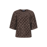 Bruine top met reliefstructuur en halflange mouwen, productfoto | Fluresk Liosa top | Jo&Co Club