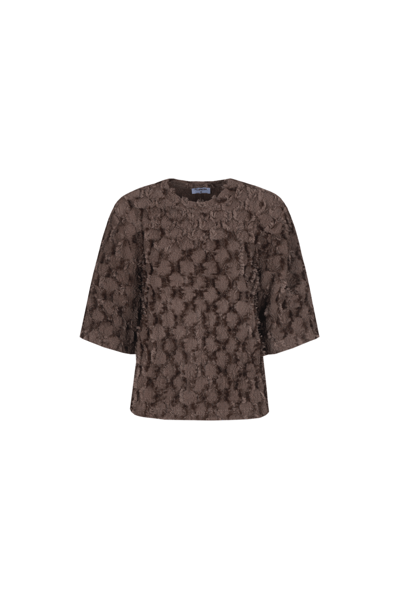 Bruine top met reliefstructuur en halflange mouwen, productfoto | Fluresk Liosa top | Jo&Co Club