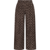 Bruine wijde broek met reliefstructuur, productfoto | Fluresk Loa pants | Jo&Co Club