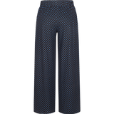 Donkerblauwe wijde broek met bruine stippenprint, vooraanzicht | Fluresk Lydia pants | Jo&Co Club