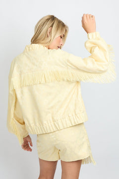 Fluresk Marena Jacket | Vanilla in Zacht pastelgeel, set bestaande uit een jasje en een korte broek