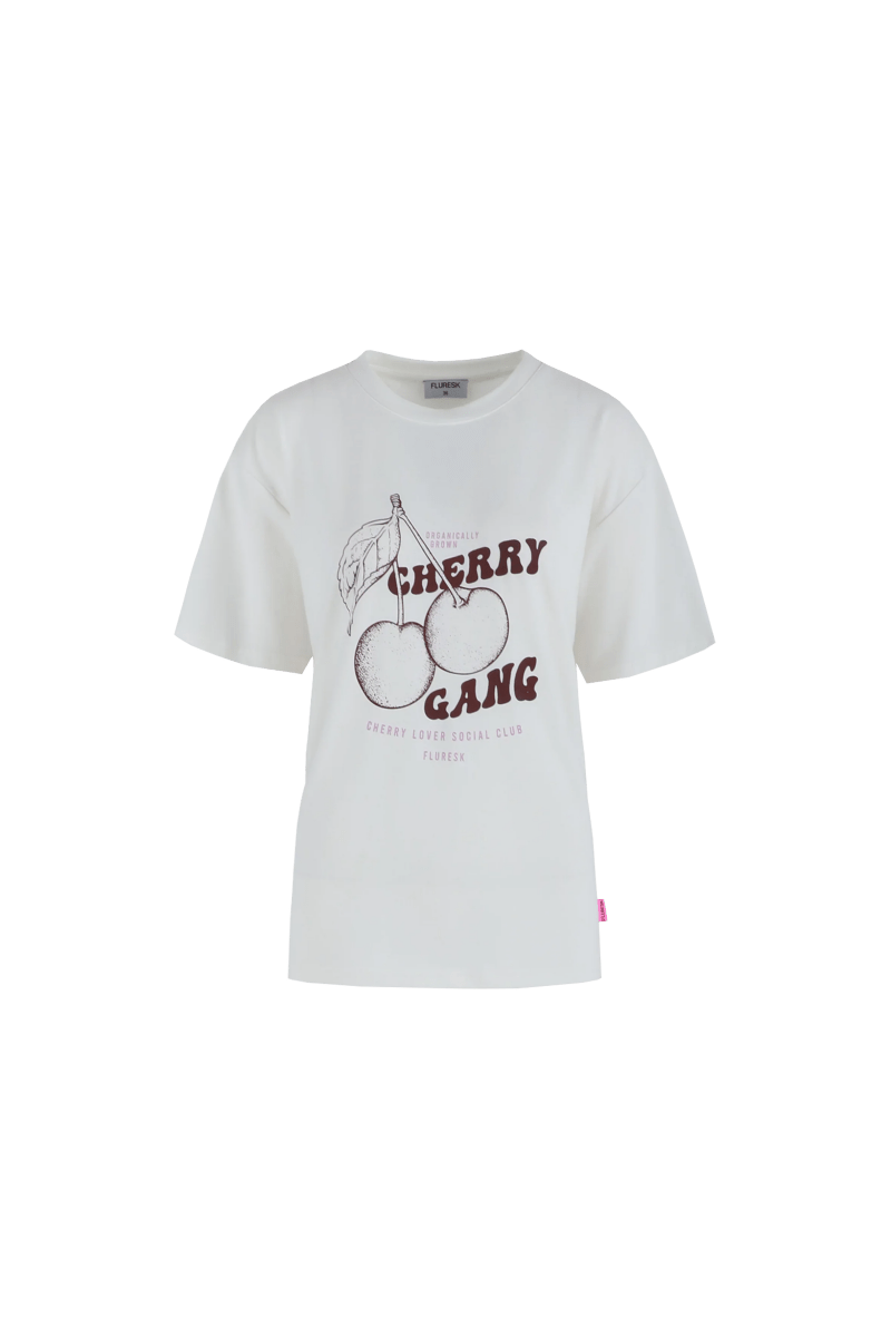 Fluresk t-shirt wit met rode cherry print er op met de tekst cherry gang