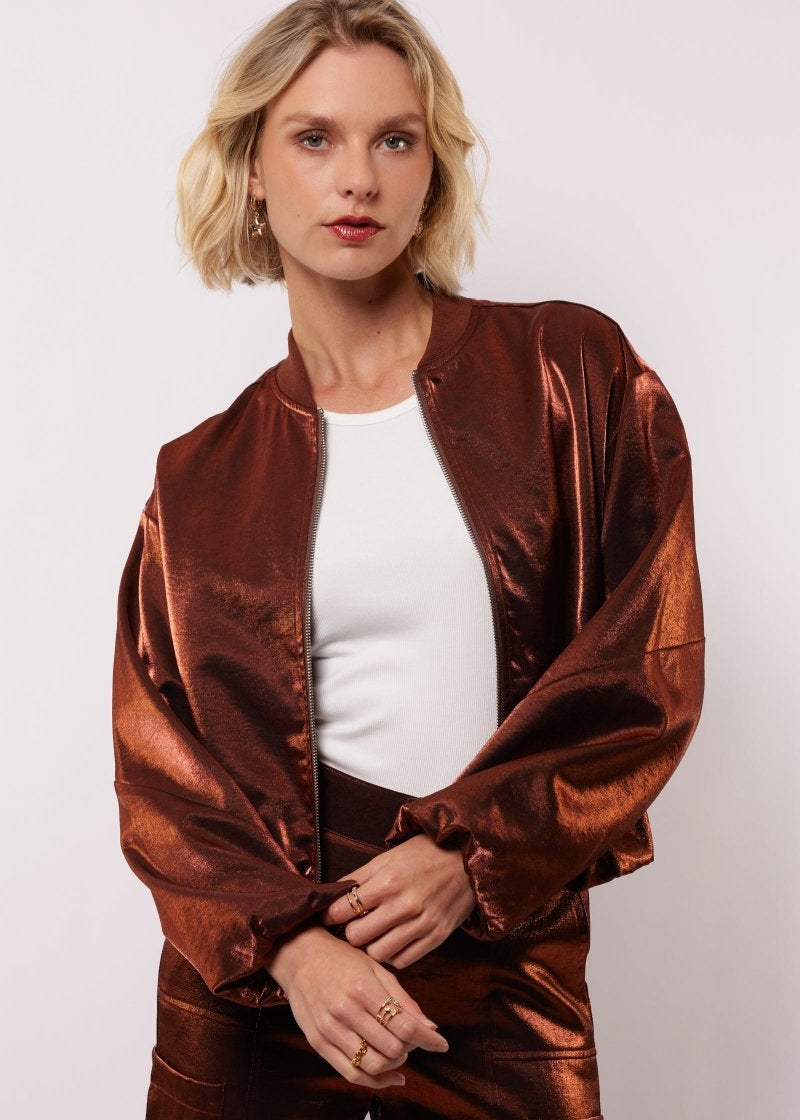 Model draagt het Fluresk Thirza jacket 