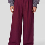 Detail pantalon Fluresk Zumra – riem met gouden gesp, flapjes en bandplooien | Jo&Co Club
