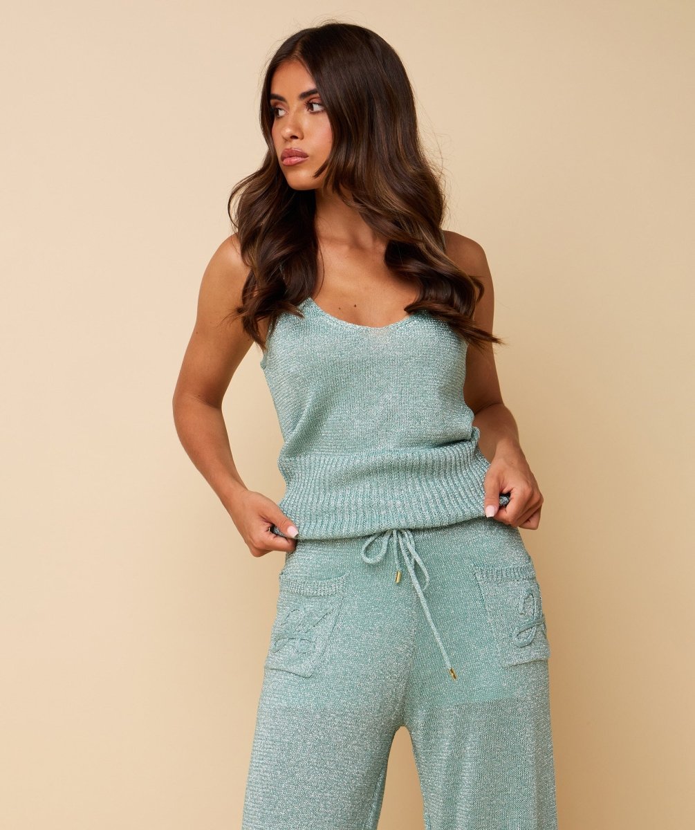 Top HEYB Club Charly Top Azure Blue – sprankelende top met V-hals en spaghettibandjes | Jo&Co Club