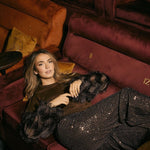 Campagnebeeld HEYB Club FW26: pailletten broek HEYB Club Harper met top Dani | Jo&Co Club