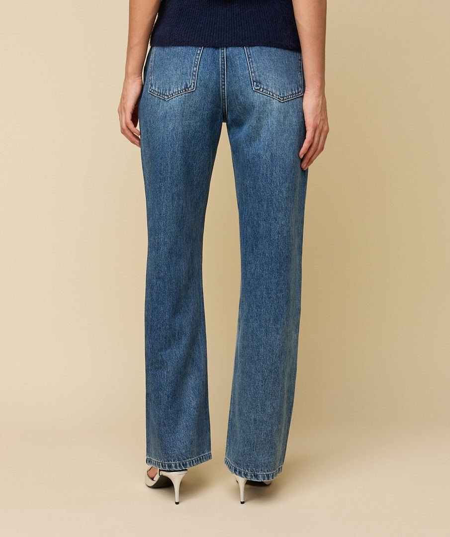 Achterkant of detail straight jeans met strass steentjes HEYB Club NY | Jo&Co Club