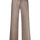 Achterkant taupe broek Inna – elastische tailleband en achterzak | Jo&Co Club