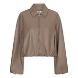 Productfoto taupe kunstleren jack Jillie – cocoonvorm, puntkraag, rits en ballonmouwen | Jo&Co Club