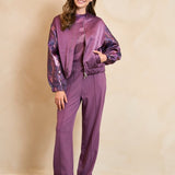 Lofty Manner Jacket Oree | Purple in Diep auberginepaars, bomberjack, top met lange mouwen, lange broek met wijde pijpen