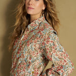 Bloemenjacquard jas met afgezette schouderlijn, zijaanzicht
