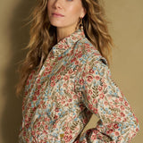 Bloemenjacquard jas met afgezette schouderlijn, zijaanzicht