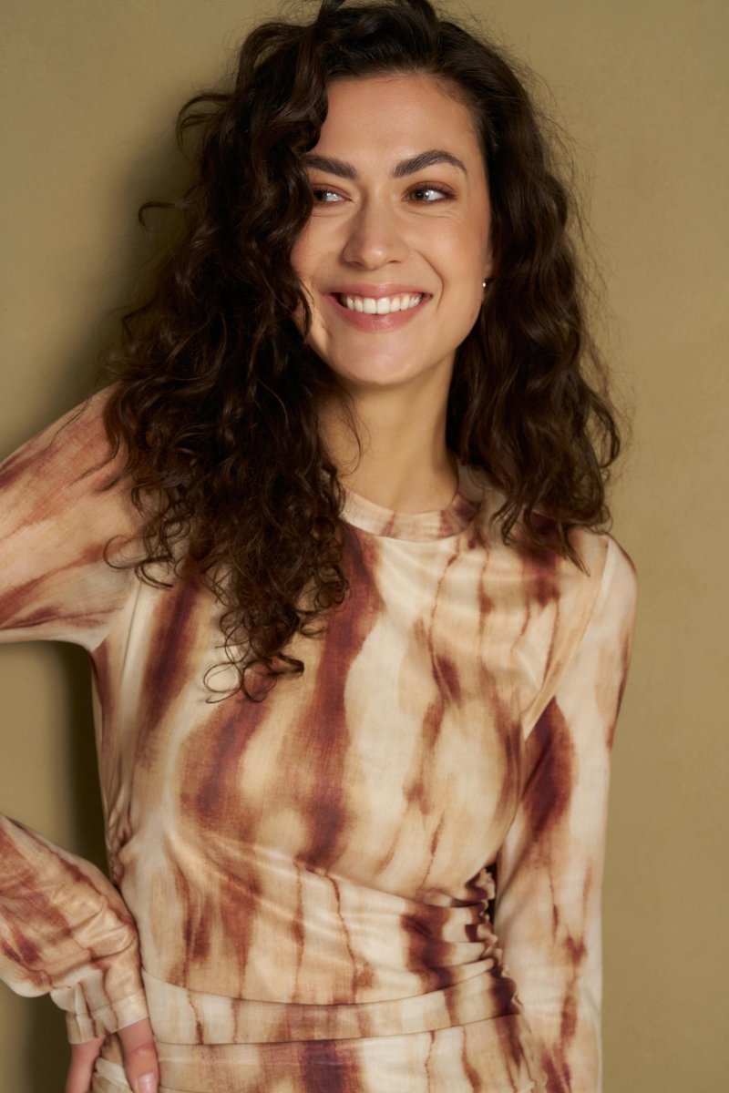 Bruine tie-dye maxi-jurk met V-hals