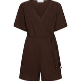 Een donkerbruine playsuit, vrijstaand gefotografeerd tegen een witte achtergrond | Lofty Manner Maddie | Jo&Co Club