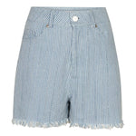 Vrijstaande foto van de voorkant van een denim short op een witte achtergrond | Lofty Manner Aleida | Jo&Co Club