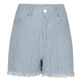 Vrijstaande foto van de voorkant van een denim short op een witte achtergrond | Lofty Manner Aleida | Jo&Co Club